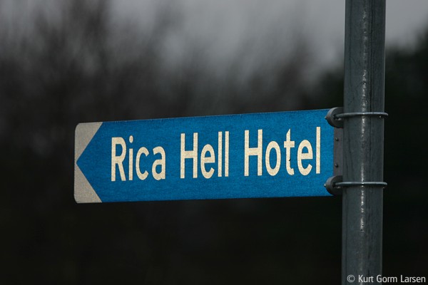 rica_hell_hotel.jpg